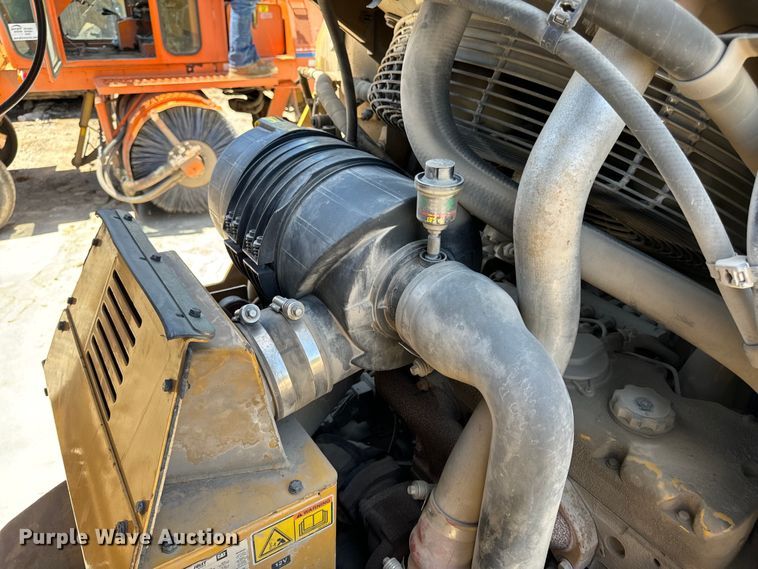 image for item DL4444 2015 Caterpillar  CB54 XW double drum vibratory roller