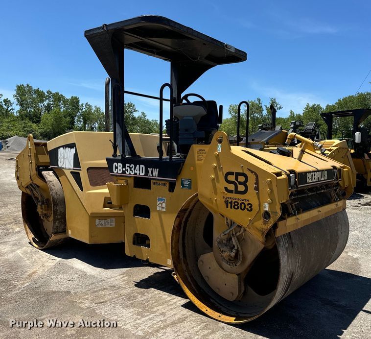 image for item DL4445 2003 Caterpillar  CB-534D XW double drum vibratory roller