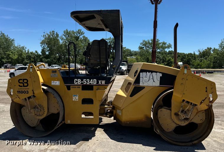 image for item DL4445 2003 Caterpillar  CB-534D XW double drum vibratory roller