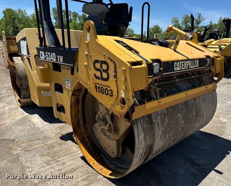 image for item DL4445 2003 Caterpillar  CB-534D XW double drum vibratory roller