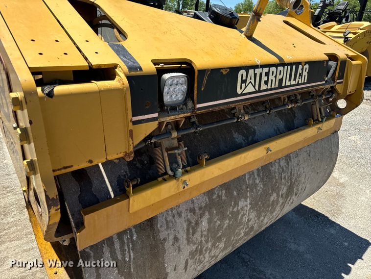 image for item DL4445 2003 Caterpillar  CB-534D XW double drum vibratory roller