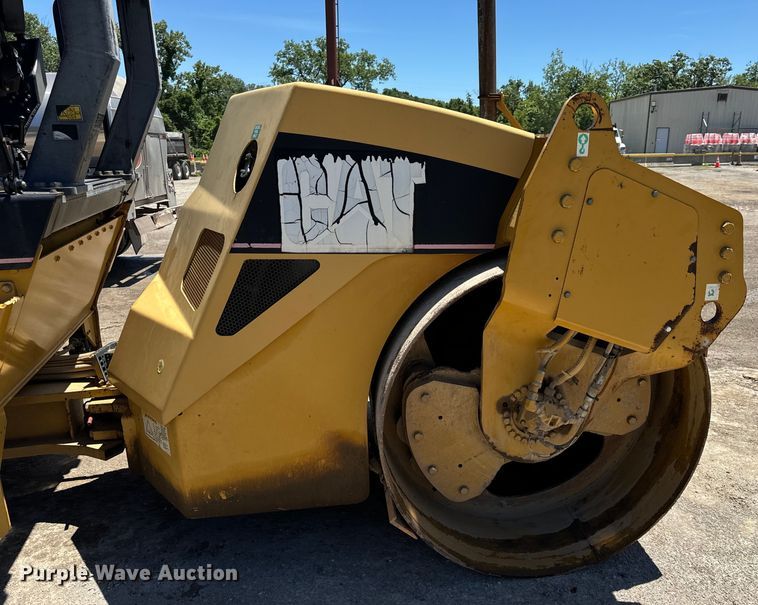 image for item DL4445 2003 Caterpillar  CB-534D XW double drum vibratory roller