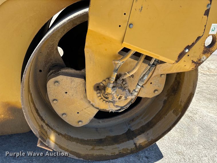 image for item DL4445 2003 Caterpillar  CB-534D XW double drum vibratory roller