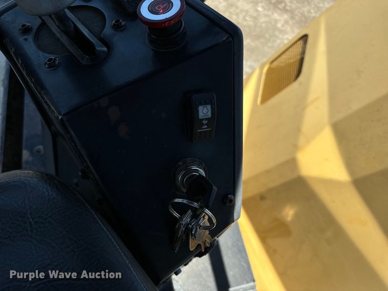 image for item DL4445 2003 Caterpillar  CB-534D XW double drum vibratory roller