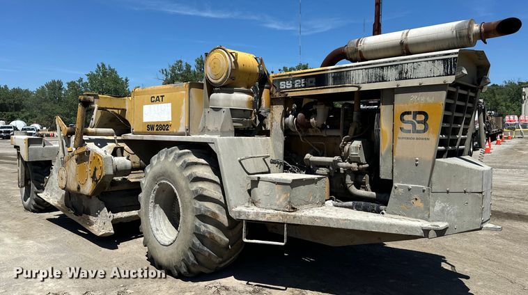 image for item DL4446 1990 Caterpillar  SS-250 soil stabilizer