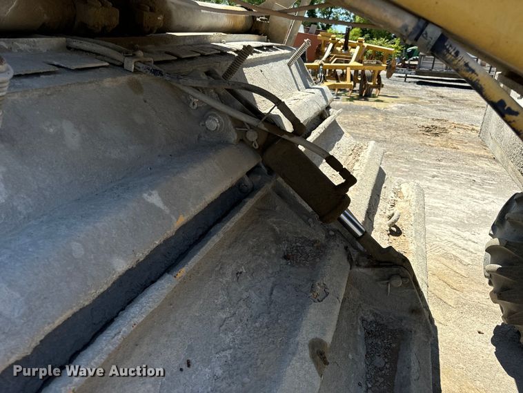 image for item DL4446 1990 Caterpillar  SS-250 soil stabilizer