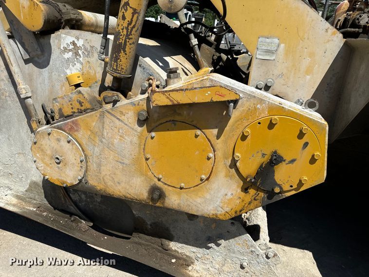 image for item DL4446 1990 Caterpillar  SS-250 soil stabilizer