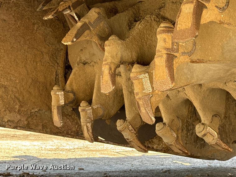 image for item DL4446 1990 Caterpillar  SS-250 soil stabilizer