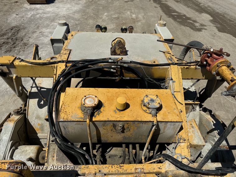 image for item DL4446 1990 Caterpillar  SS-250 soil stabilizer