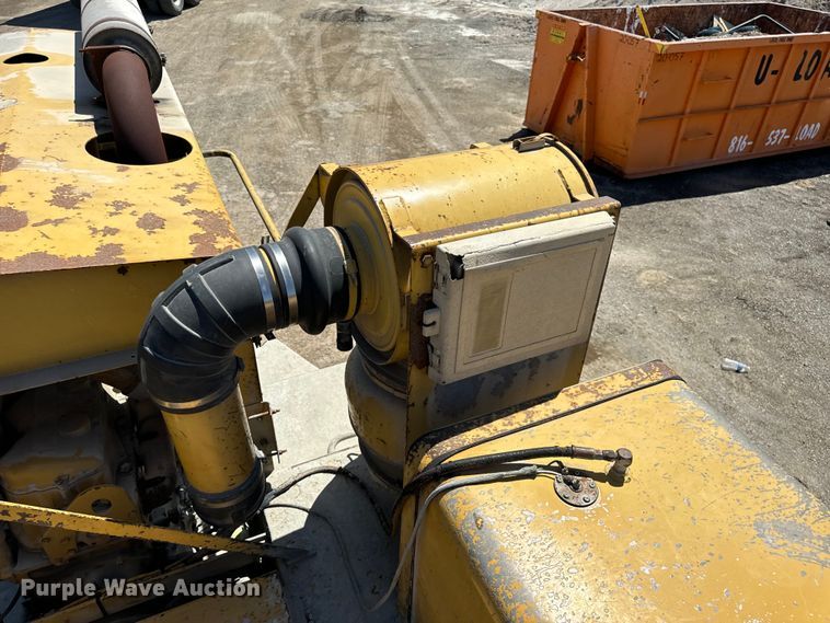 image for item DL4446 1990 Caterpillar  SS-250 soil stabilizer