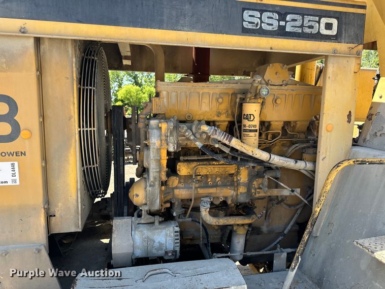 image for item DL4446 1990 Caterpillar  SS-250 soil stabilizer