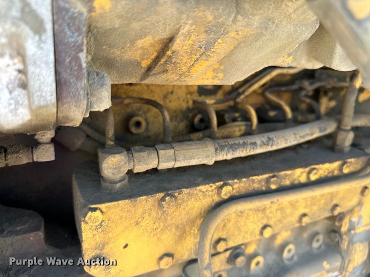 image for item DL4446 1990 Caterpillar  SS-250 soil stabilizer