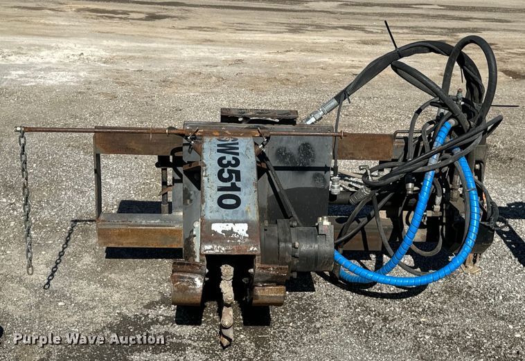 image for item DL4447 Coneqtec Universal SSG9 skid steer rock saw