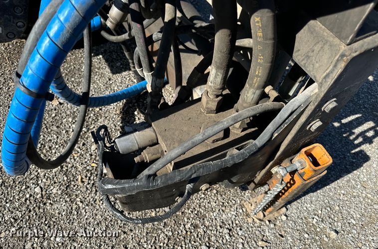 image for item DL4447 Coneqtec Universal SSG9 skid steer rock saw