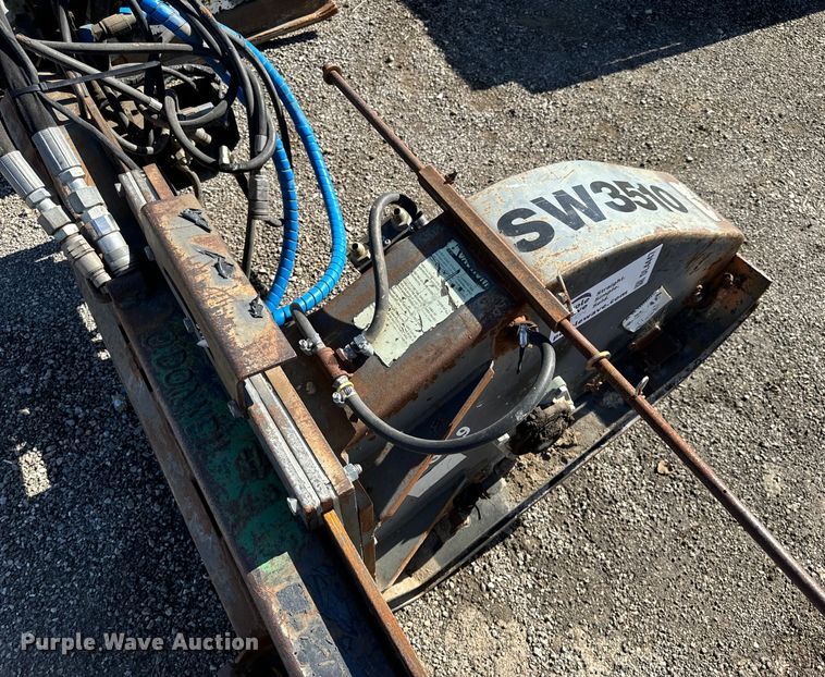 image for item DL4447 Coneqtec Universal SSG9 skid steer rock saw