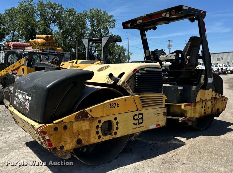 image for item DL4449 2009 Hypac C766D double drum vibratory roller