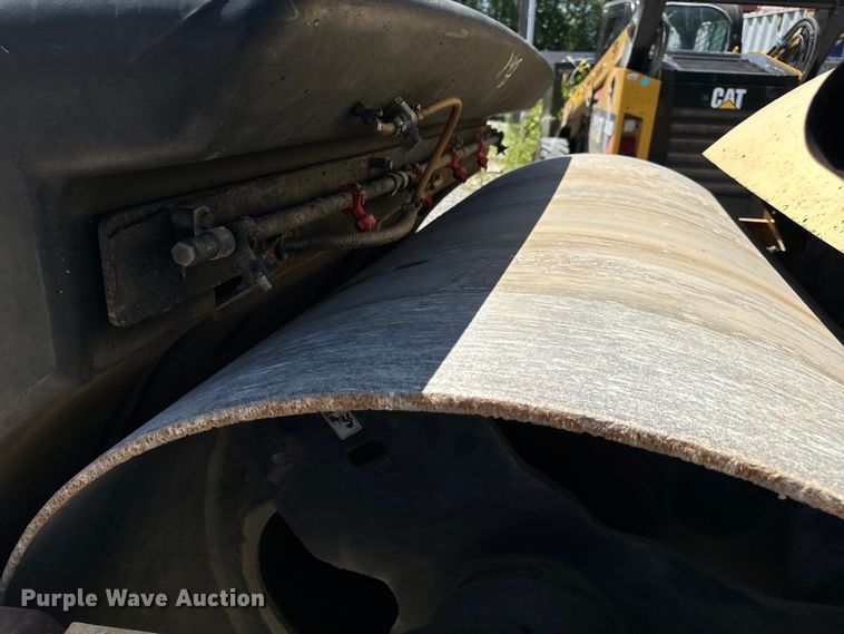 image for item DL4449 2009 Hypac C766D double drum vibratory roller