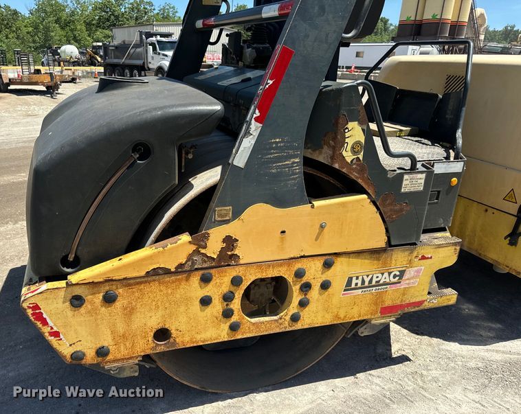 image for item DL4449 2009 Hypac C766D double drum vibratory roller