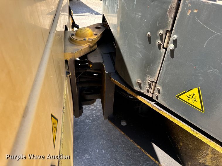 image for item DL4449 2009 Hypac C766D double drum vibratory roller