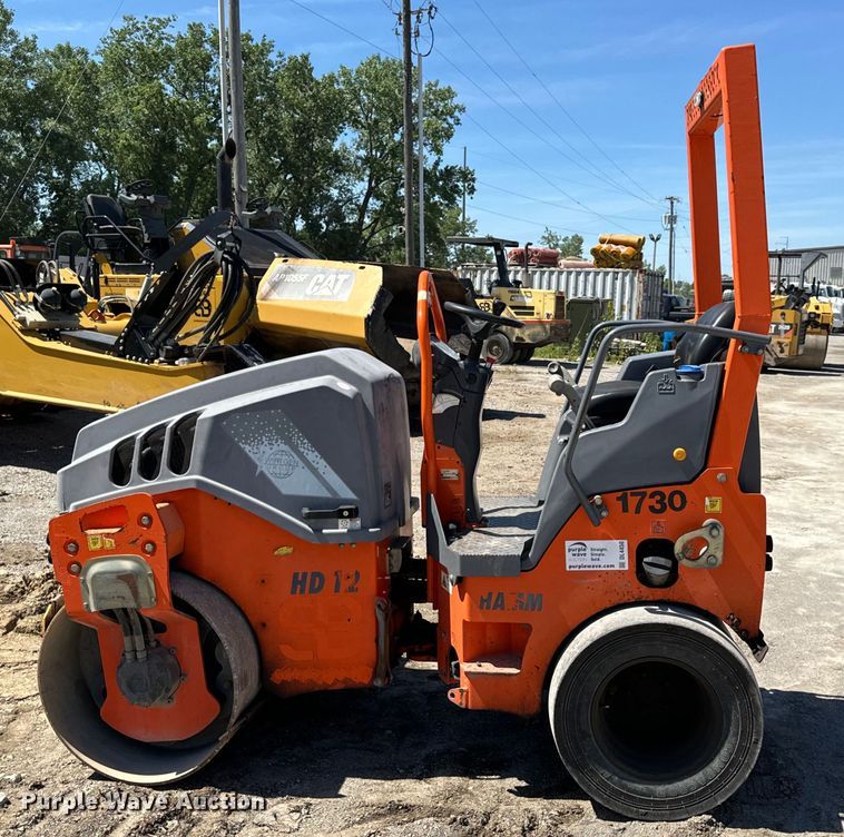 image for item DL4450 2010 Hamm HD12 VT combination vibratory roller