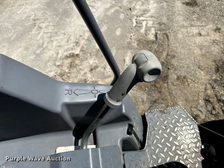 image for item DL4450 2010 Hamm HD12 VT combination vibratory roller