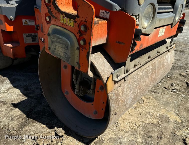 image for item DL4450 2010 Hamm HD12 VT combination vibratory roller
