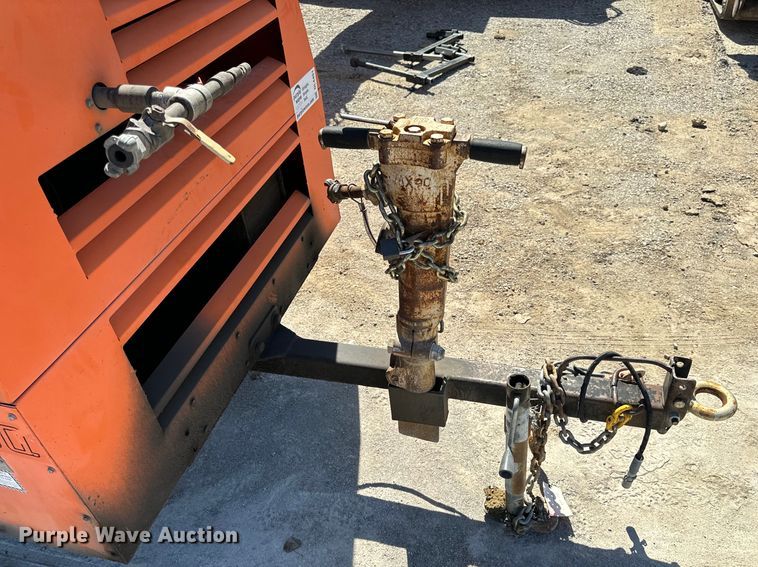 image for item DL4451 2007 Sullivan-Palatek D210Q air compressor