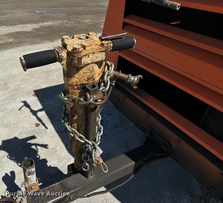 image for item DL4451 2007 Sullivan-Palatek D210Q air compressor