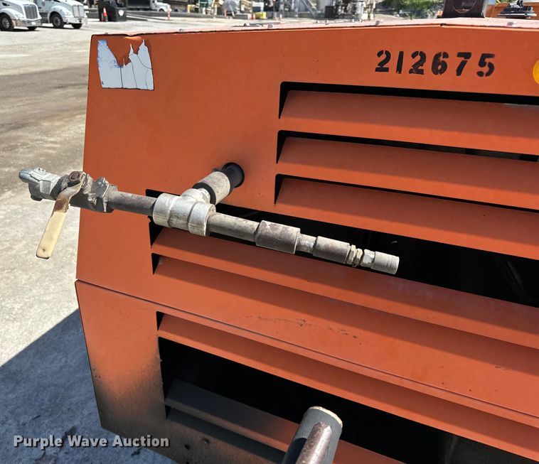 image for item DL4451 2007 Sullivan-Palatek D210Q air compressor