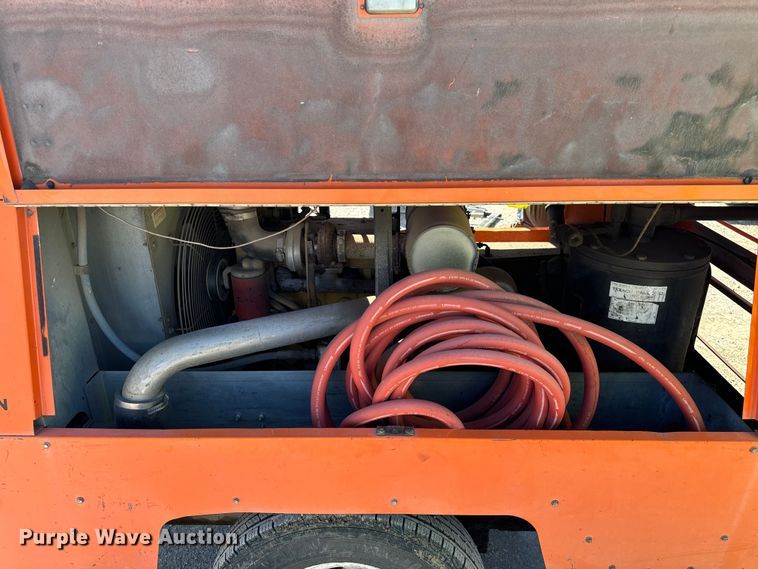 image for item DL4451 2007 Sullivan-Palatek D210Q air compressor