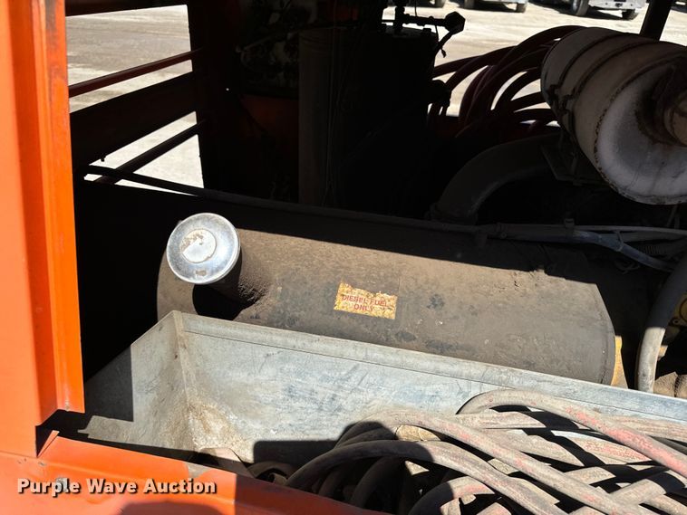 image for item DL4451 2007 Sullivan-Palatek D210Q air compressor