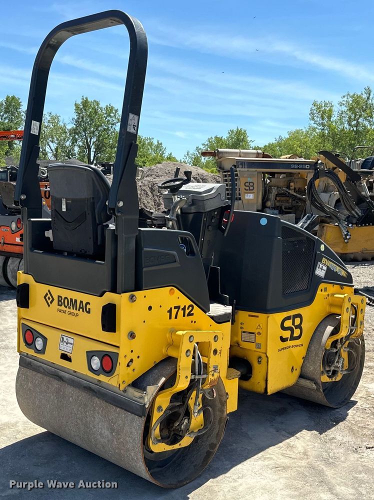 image for item DL4452 2015 Bomag BW120SL-5 double drum vibratory roller