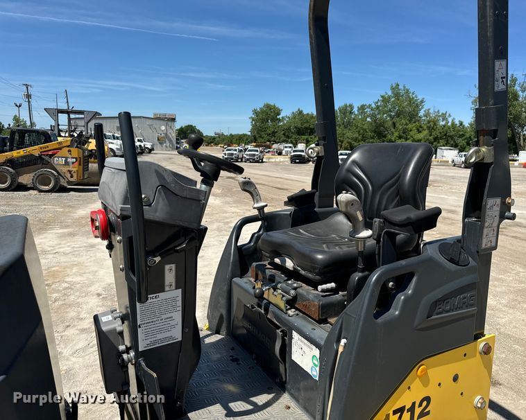 image for item DL4452 2015 Bomag BW120SL-5 double drum vibratory roller