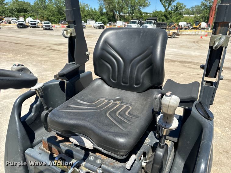 image for item DL4452 2015 Bomag BW120SL-5 double drum vibratory roller