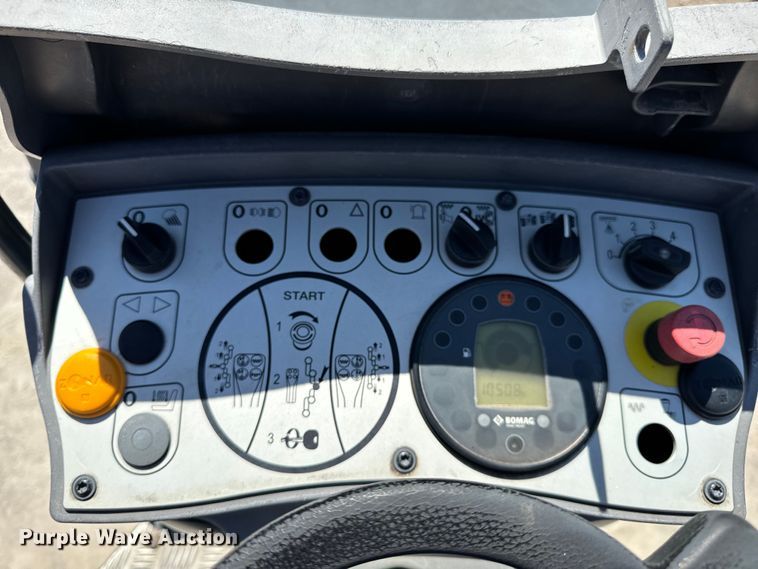 image for item DL4452 2015 Bomag BW120SL-5 double drum vibratory roller