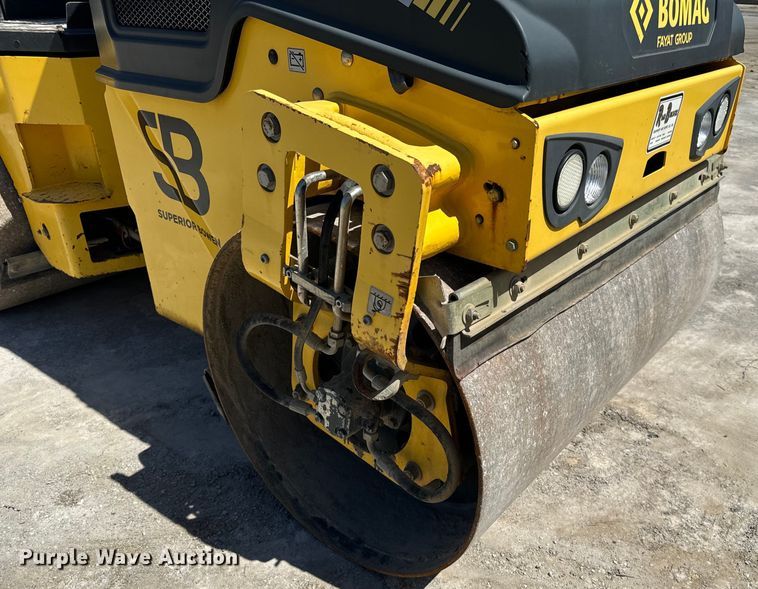 image for item DL4452 2015 Bomag BW120SL-5 double drum vibratory roller