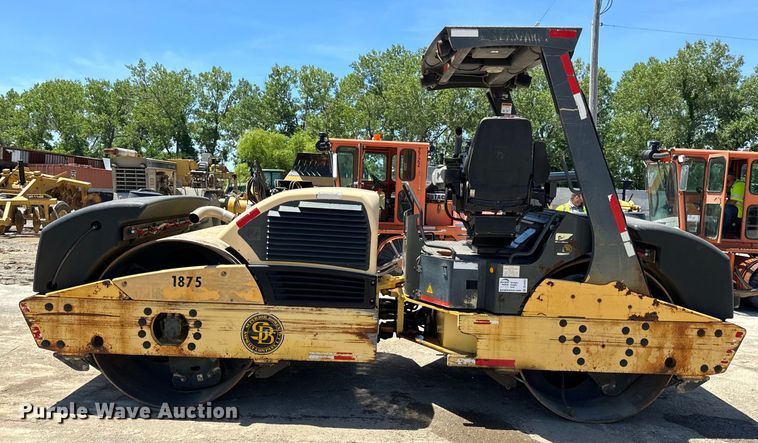 image for item DL4453 2009 Hypac C766D double drum vibratory roller