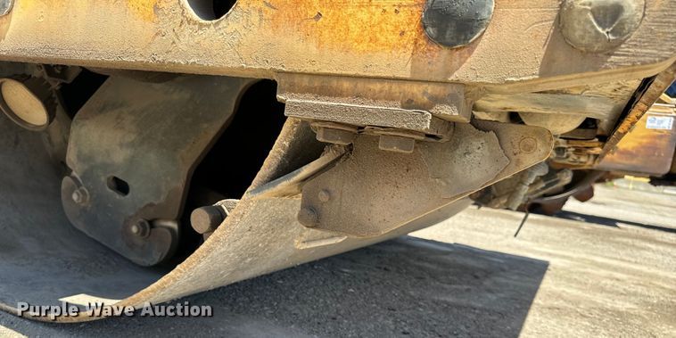 image for item DL4453 2009 Hypac C766D double drum vibratory roller