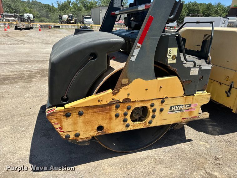 image for item DL4453 2009 Hypac C766D double drum vibratory roller