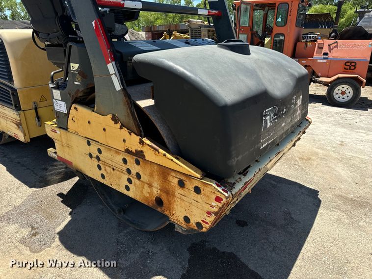 image for item DL4453 2009 Hypac C766D double drum vibratory roller