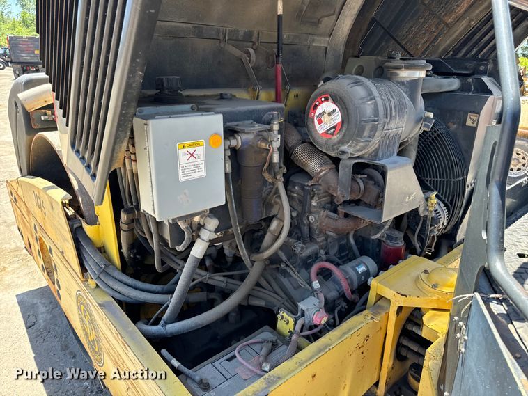 image for item DL4453 2009 Hypac C766D double drum vibratory roller