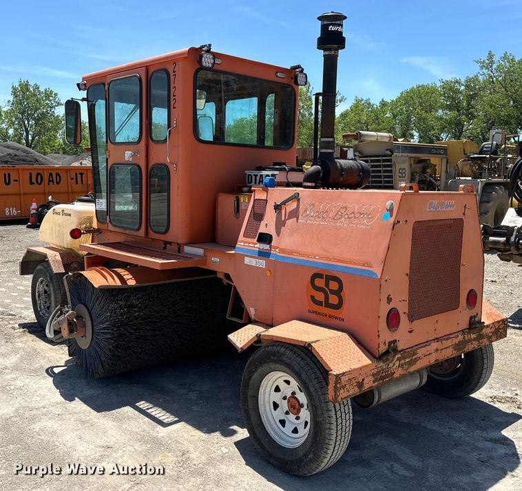 image for item DL4454 2002 Broce CR350 broom