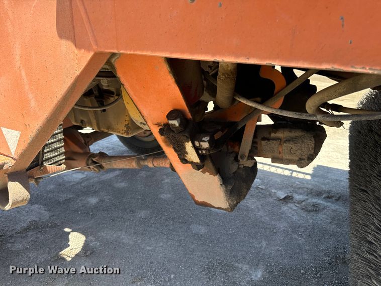 image for item DL4454 2002 Broce CR350 broom