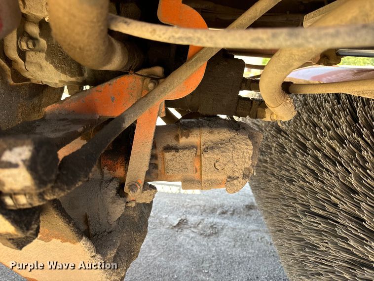 image for item DL4454 2002 Broce CR350 broom