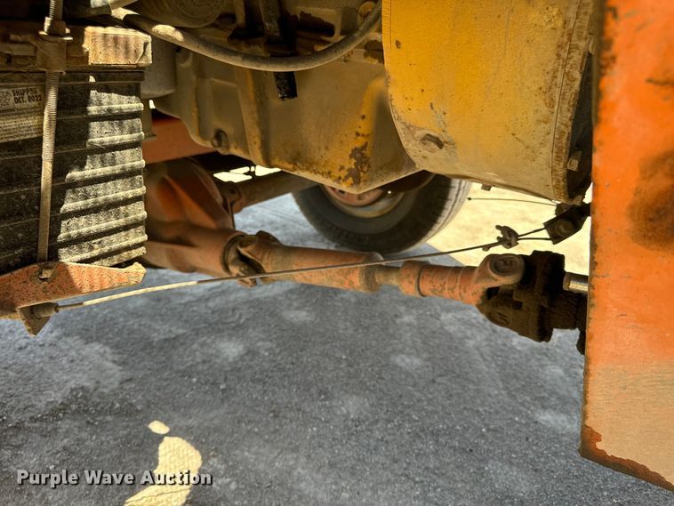 image for item DL4454 2002 Broce CR350 broom