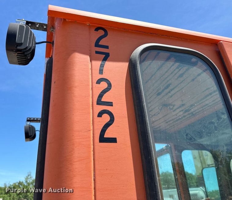 image for item DL4454 2002 Broce CR350 broom