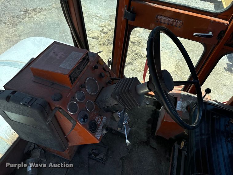 image for item DL4454 2002 Broce CR350 broom