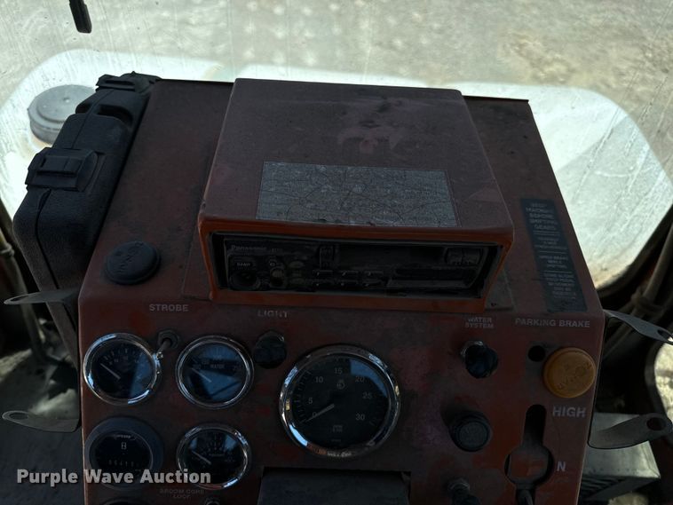 image for item DL4454 2002 Broce CR350 broom