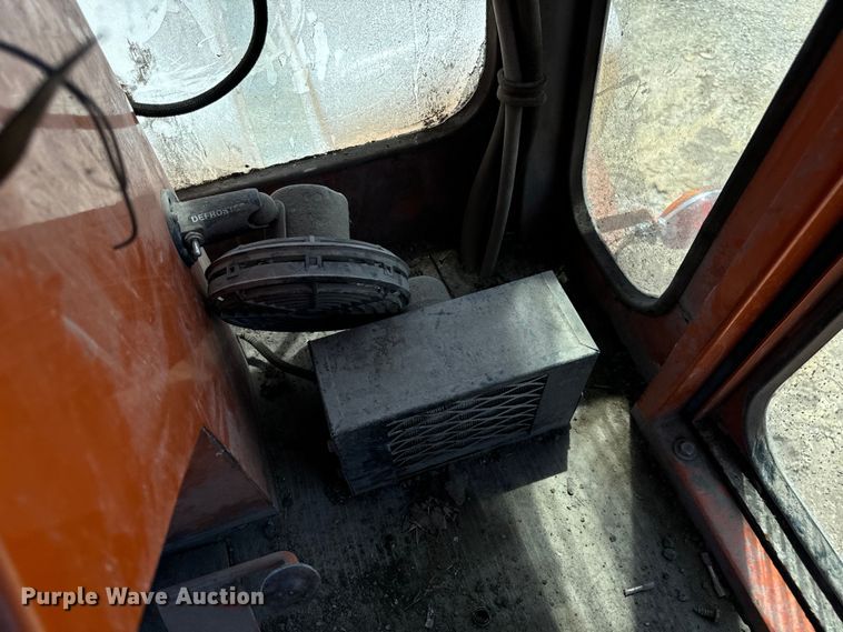 image for item DL4454 2002 Broce CR350 broom