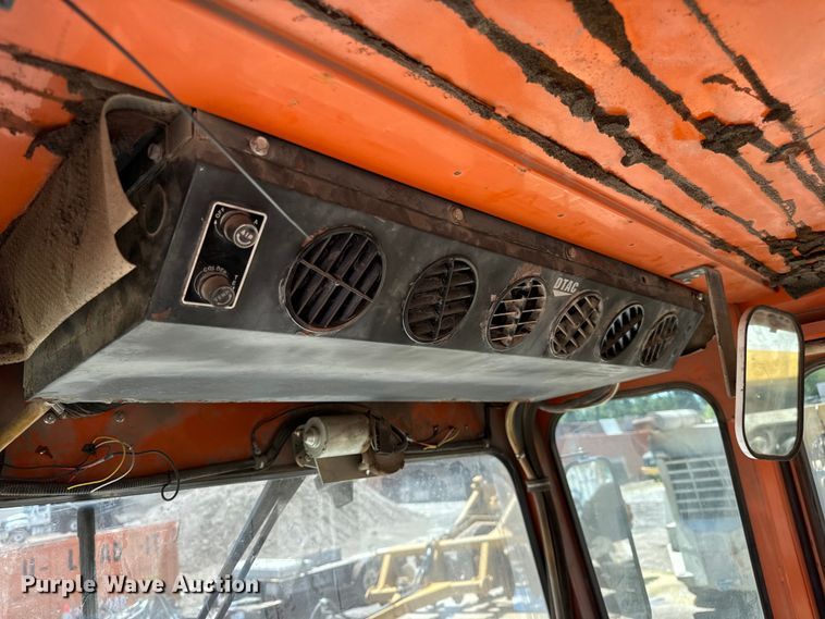 image for item DL4454 2002 Broce CR350 broom